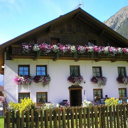 Hotel Haus Boedele Sankt Leonhard im Pitztal Esterno foto