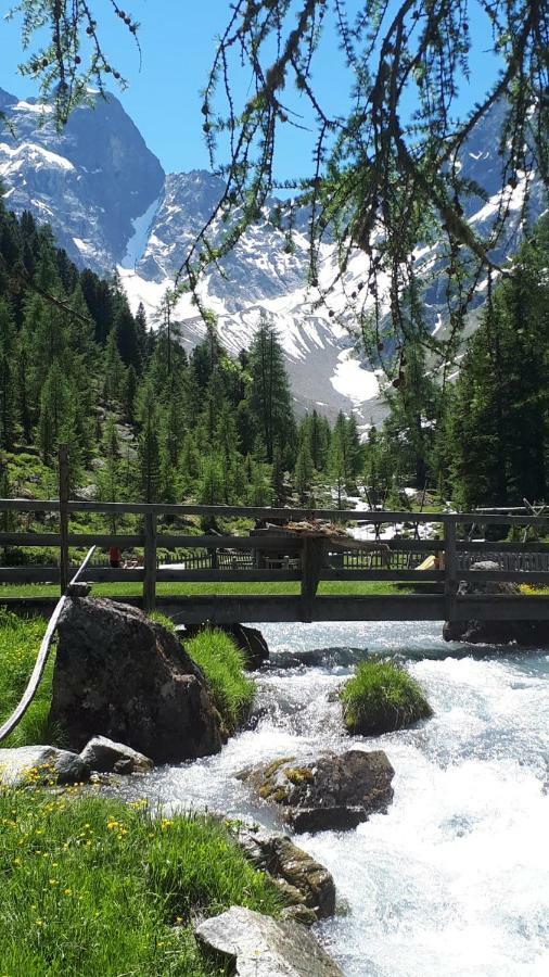 Hotel Haus Boedele Sankt Leonhard im Pitztal Esterno foto